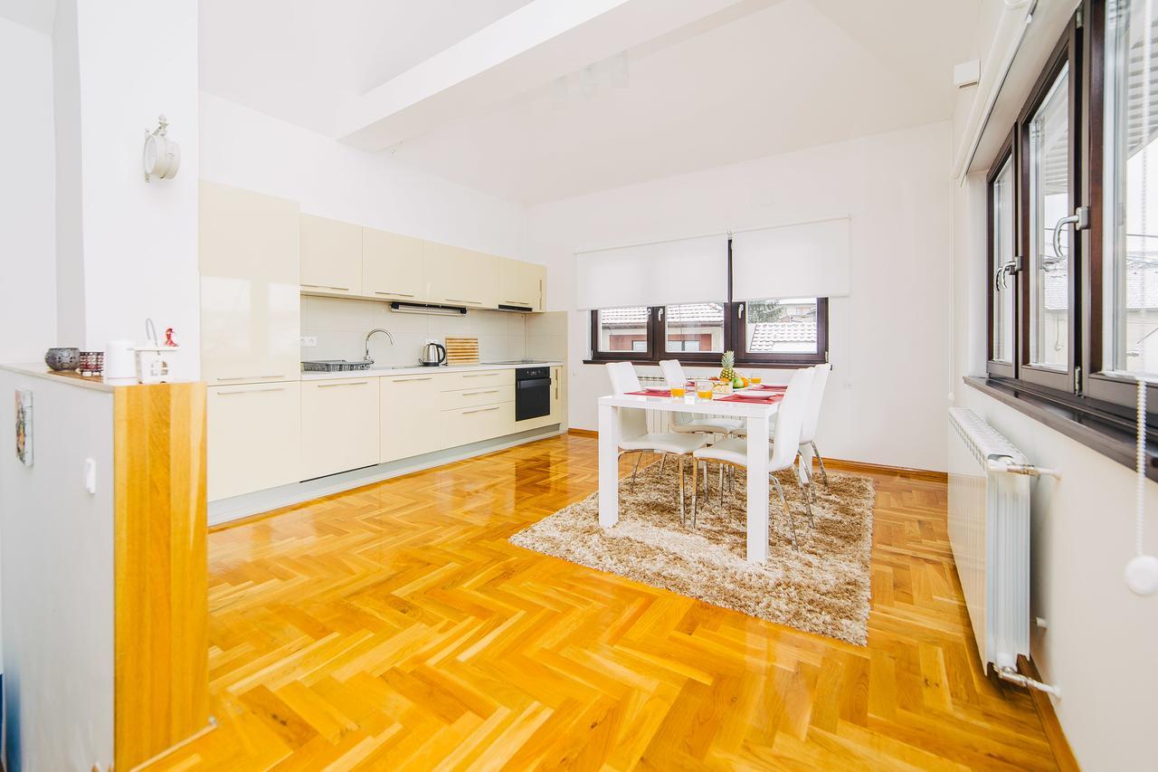 סראייבו Luxury 3 Story House- Best View מראה חיצוני תמונה